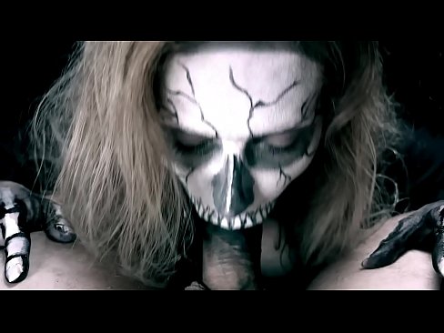 ❤️ Demonsko dekle sesa kurca s svojimi črnimi usti in pogoltne spermo. ️❌ Sex video pri nas sl.online4sex.ru ❌❤